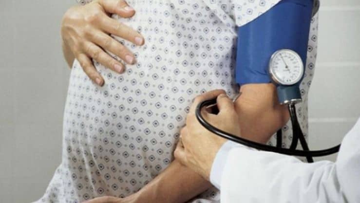 70 بالمائة من الولادات بالجزائر تتم عن طريق العمليات القيصرية